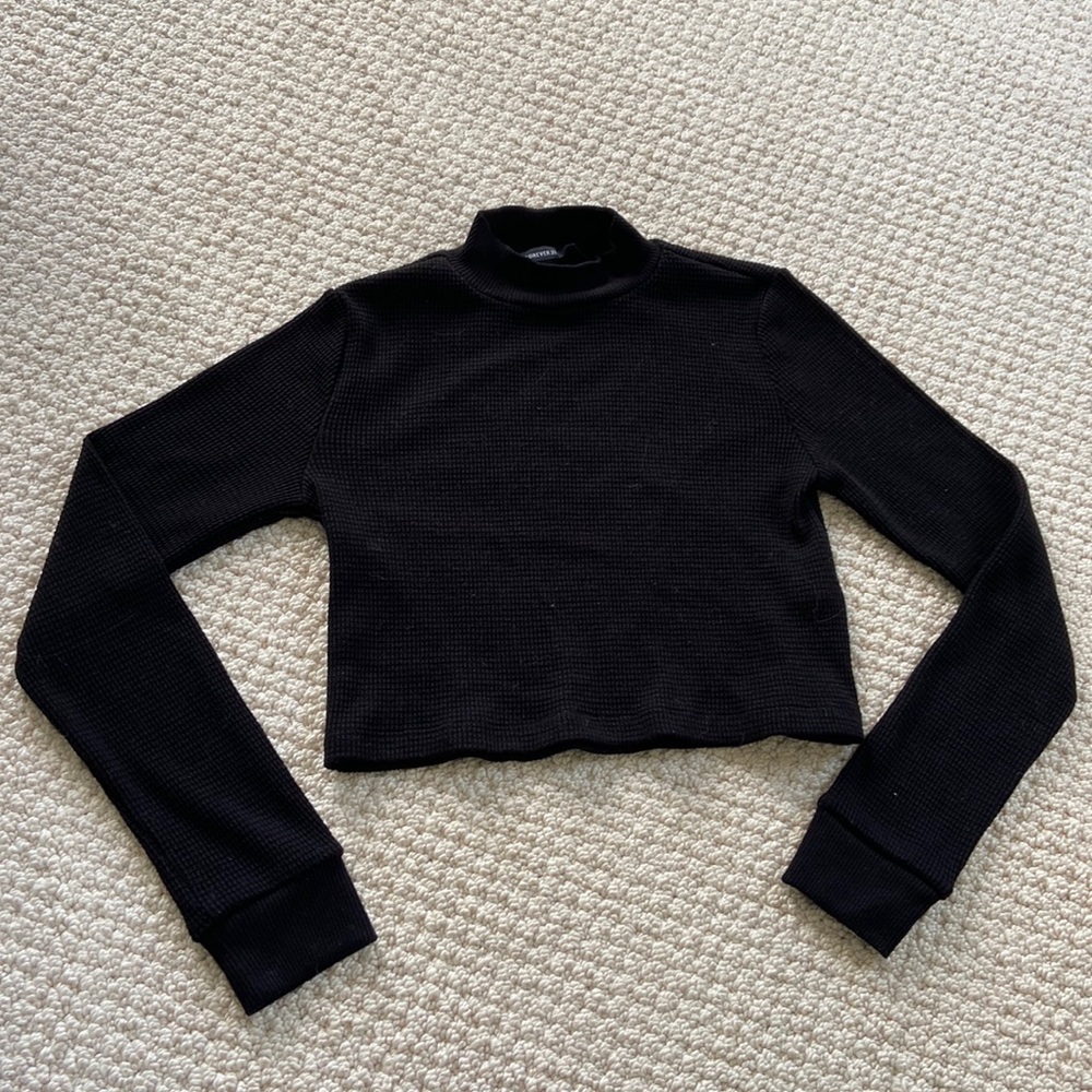 Black Forever 21 Mock neck crop top
